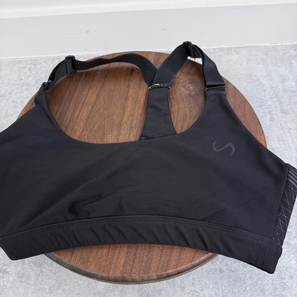 TILF ⭐️ Seamless Black Sports Bra